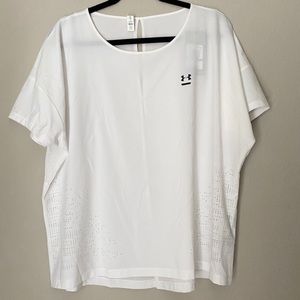 NWT Under Armour HeatGear White Athletic Dry Fit Top size XL Womens